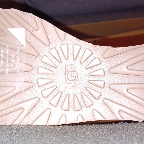 Over the Knee Ugg Boots brown/tan - Picture 4 of 9